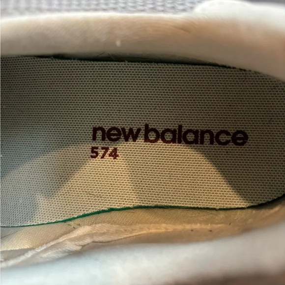 New Balance 574 - Picture 2 of 5